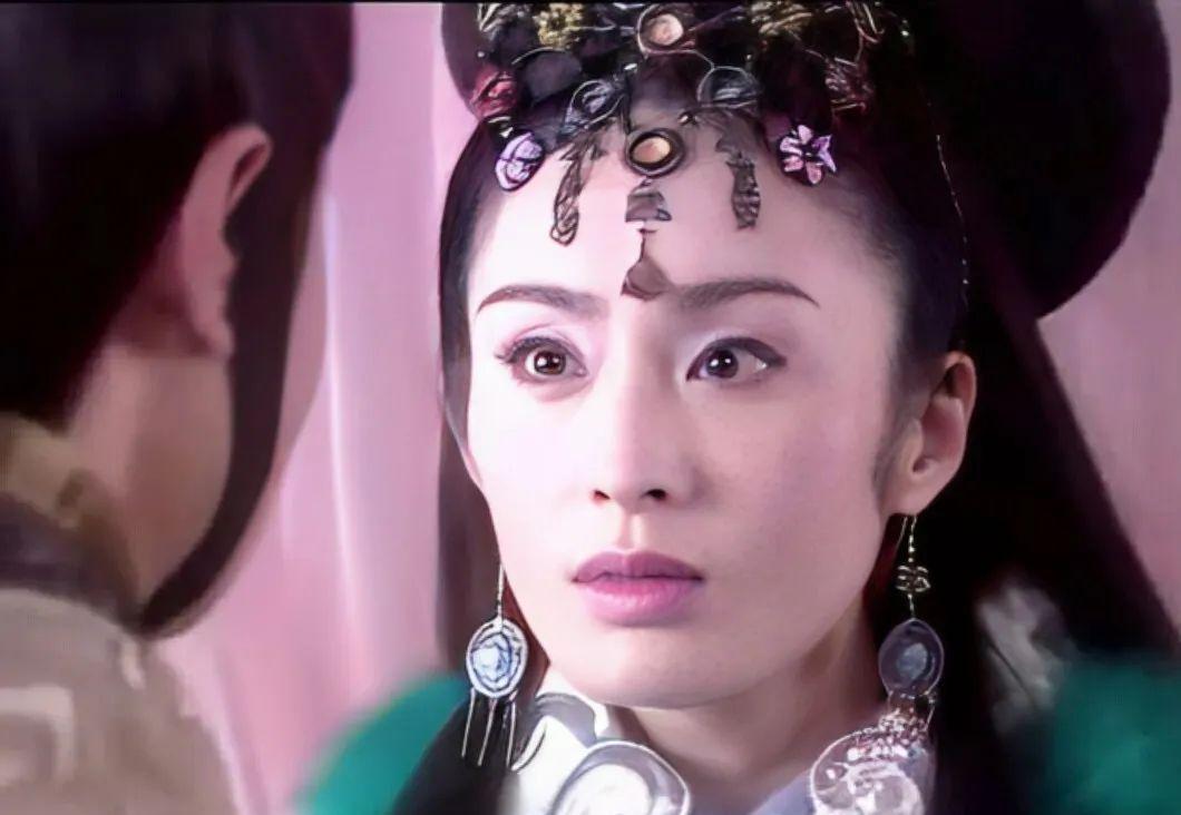 顾魏|脱离港风滤镜个个平平无奇,这五位被吹上天的女星,是否颜值成谜