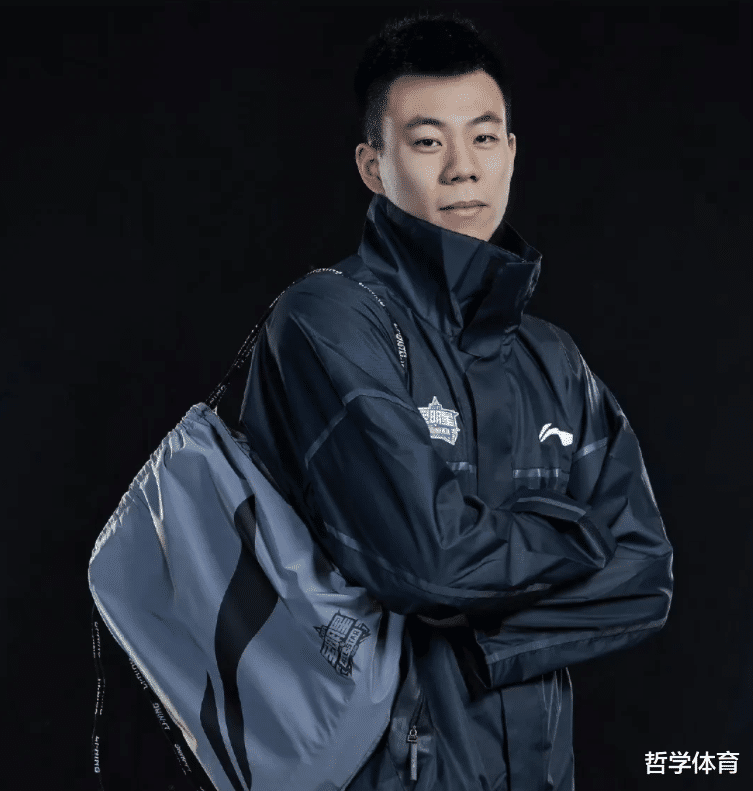 郭艾伦|CBA全明星写真照片出炉！胡金秋笑脸如花，郭艾伦帅气十足