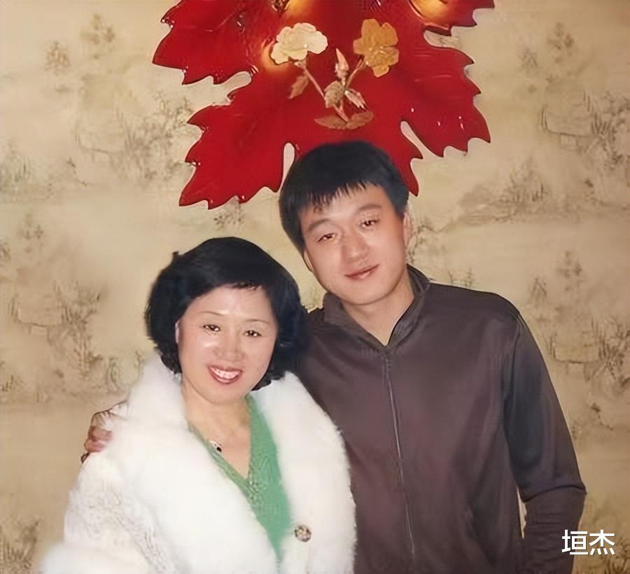 娱乐圈|娱乐圈难得的5个好男人,长着一张多情的脸,一生却只钟情于一人