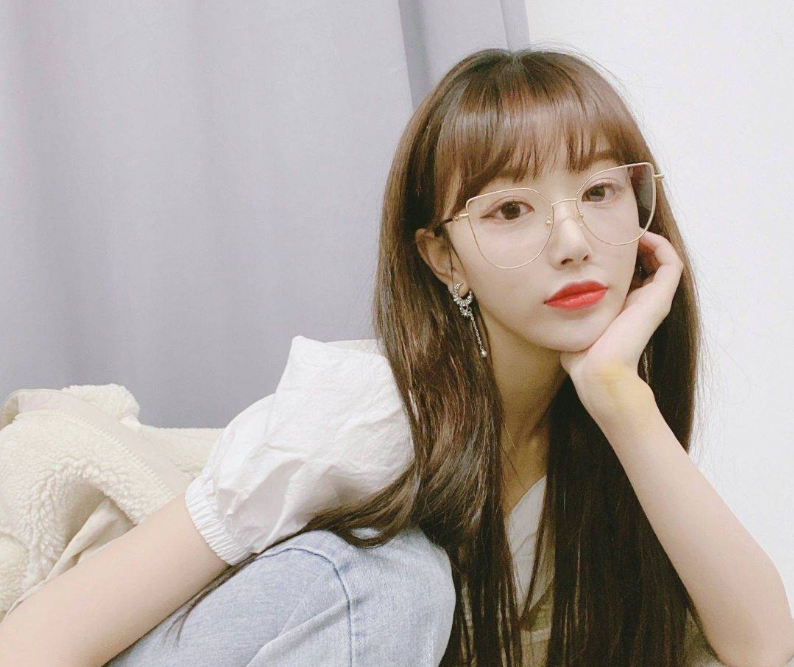 孔雪儿|“忍辱负重”孔雪儿，吃鱼子酱被嘲，没背景在娱乐圈生存有多艰难