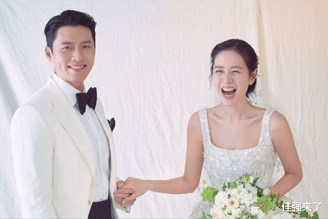 孙艺珍官宣怀孕后晒近照,保护胎儿不涂指甲油,网友称孕相明显