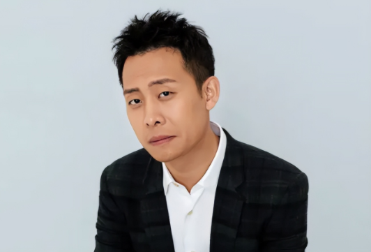 张译|百亿影帝，娶二婚央视主持人，15年宠妻如宝，无儿无女很幸福