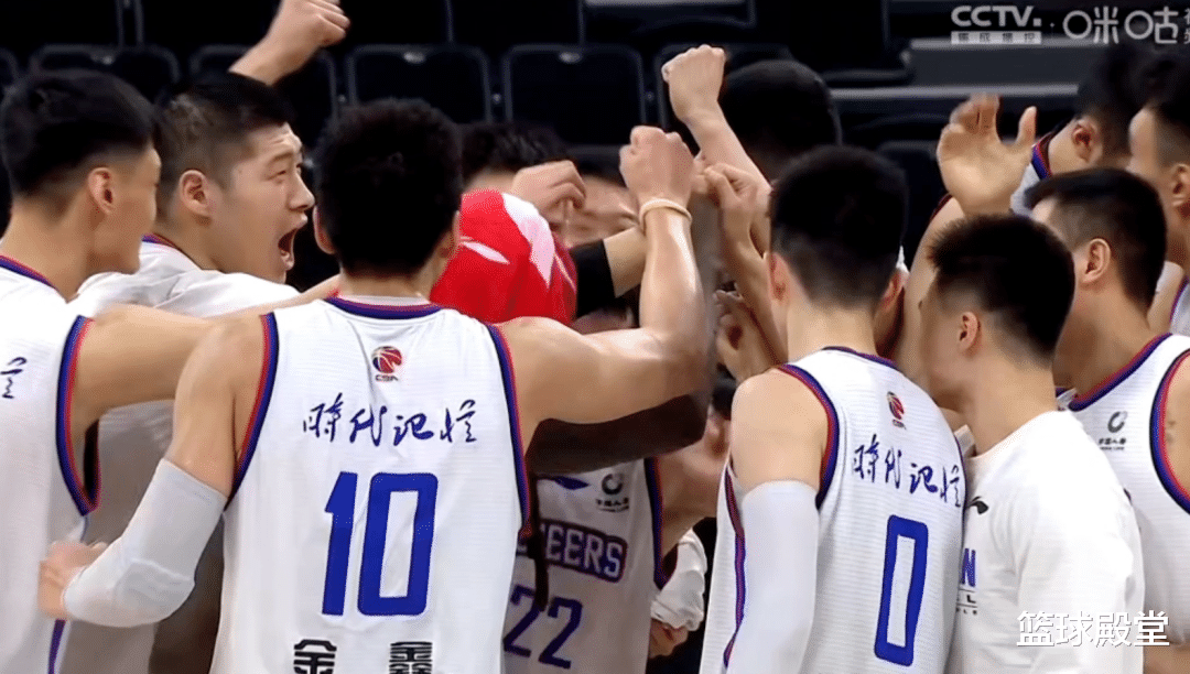 广东男篮|CBA最新排名！前3混乱，广东止前4，首钢对手明确，鲁京争最后1席