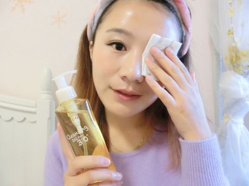 卸妆油 卸妆水，卸妆膏和卸妆油的使用有区别，看下哪种适合你