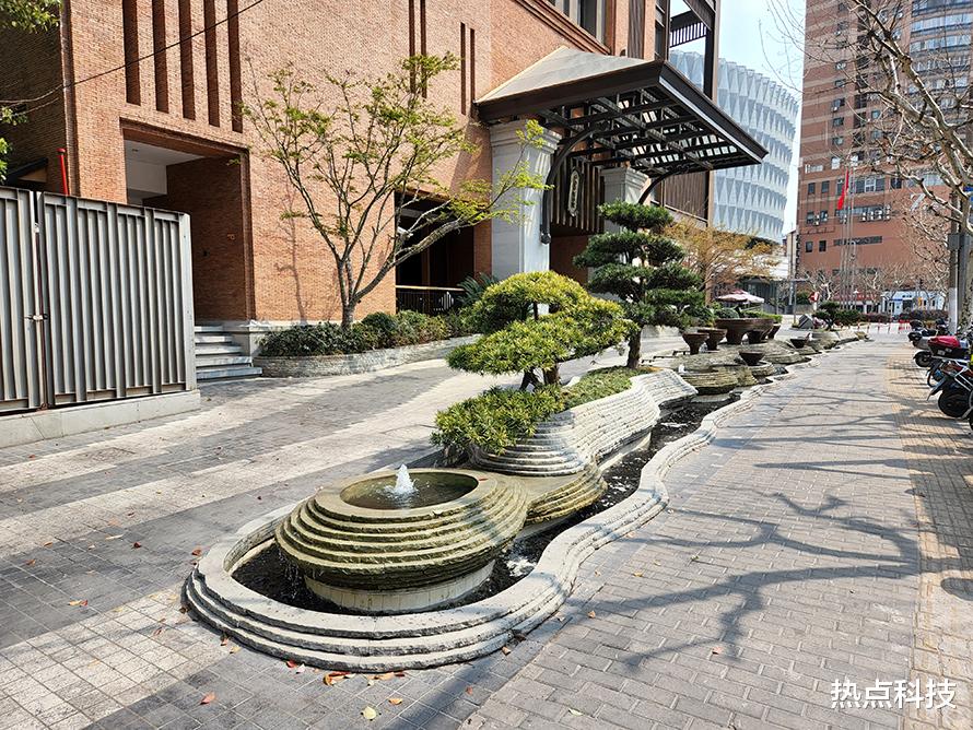 gen.g战队|三星Galaxy S22+评测：可变高刷直屏兼顾续航打造全新水桶旗舰