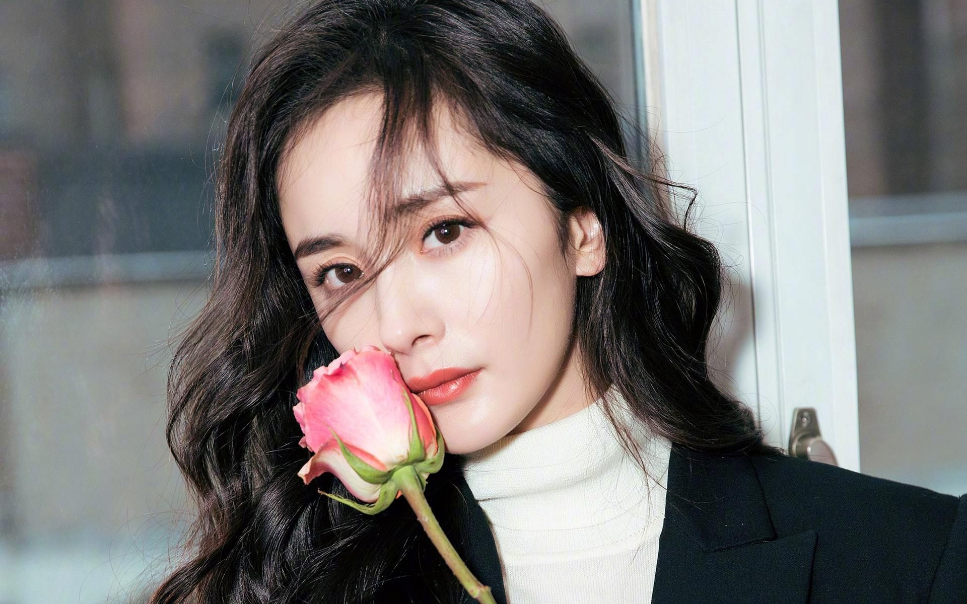 张天爱|杨幂的“女权”发言，获得不少正面的评价，网友：她在回击刘恺威