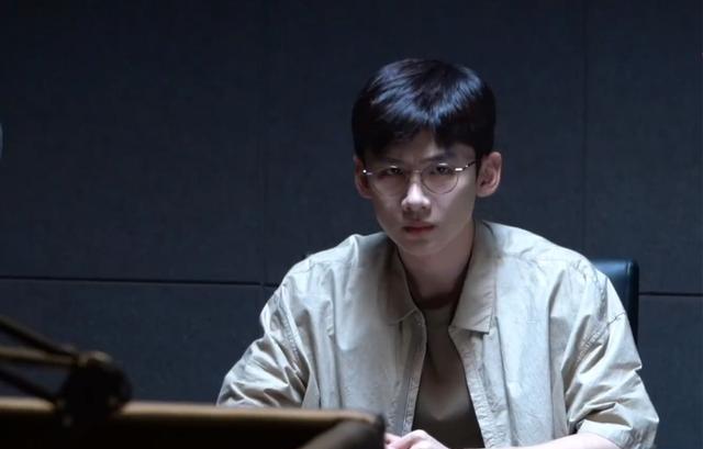 白敬亭|白敬亭新剧将袭,搭档00后当红小花,能否再现经典?