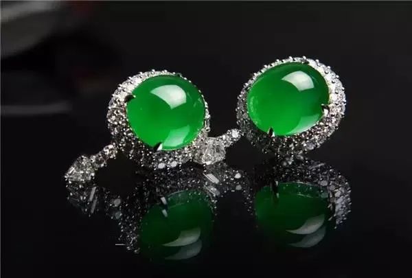 |翡翠黯淡无光就是假货?