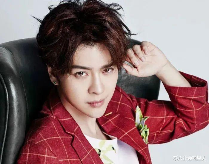 林一|大鼻孔,塌鼻梁,肉鼻头,有帅哥的脸却败在鼻子上,真可惜!