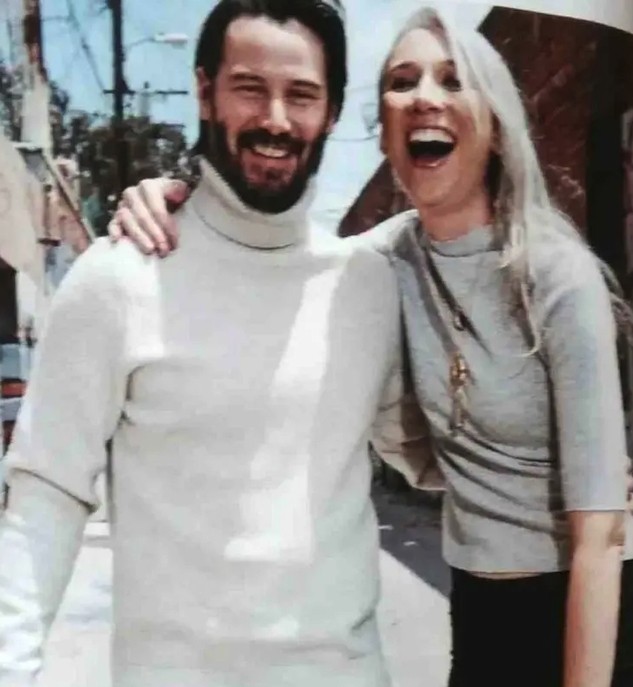 基努·里维斯|基努·里维斯前半生情路坎坷，20年后再遇真爱，48岁女友像「长辈」