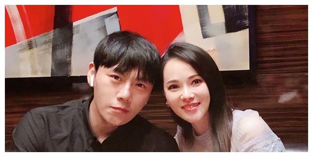 伊能静|哈利要变性了？伊能静透露儿子面临重要转折，两父亲的态度惹人赞