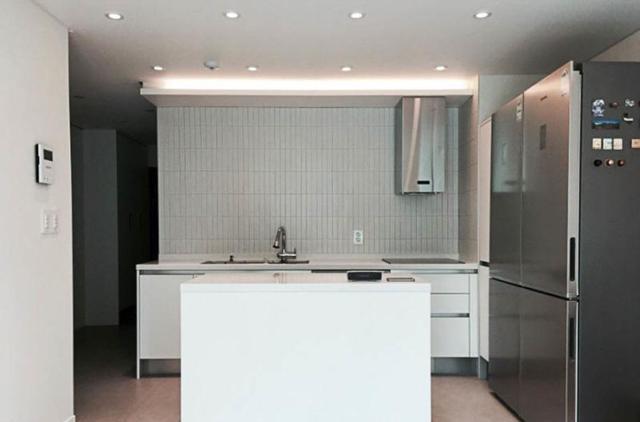 脏乱差87小窝,靠“扔东西”逆袭成极简新家,干净利落又温馨