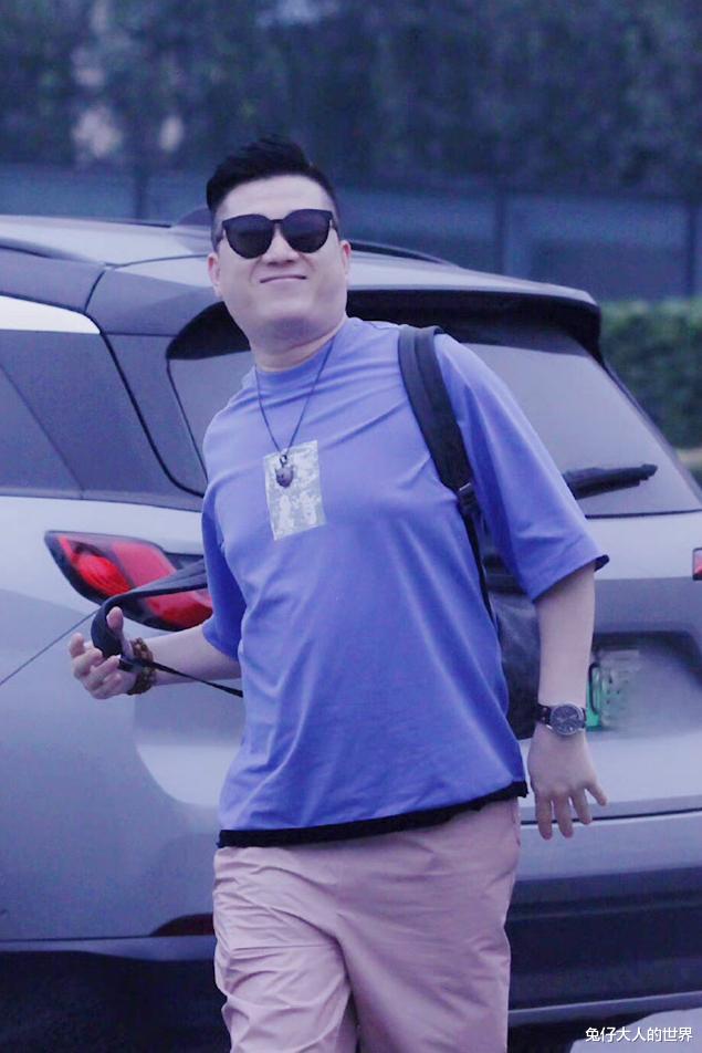 张鹤伦|德云社张鹤伦凌晨发文,疑似醉酒状态,伦哥又喝趴了哪支队伍呢