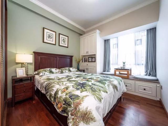 118平米的四居室,全屋柜子定制就花了8万,室内空间太美了