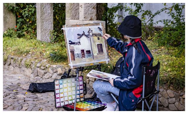 浙江省|浙江千年古村,祖源河南信阳,游客常误认为徽派村落