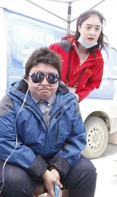 蒋欣|wenno: 黄晓明离婚后新恋情首曝光,网友祝福:如果是她,必须祝福