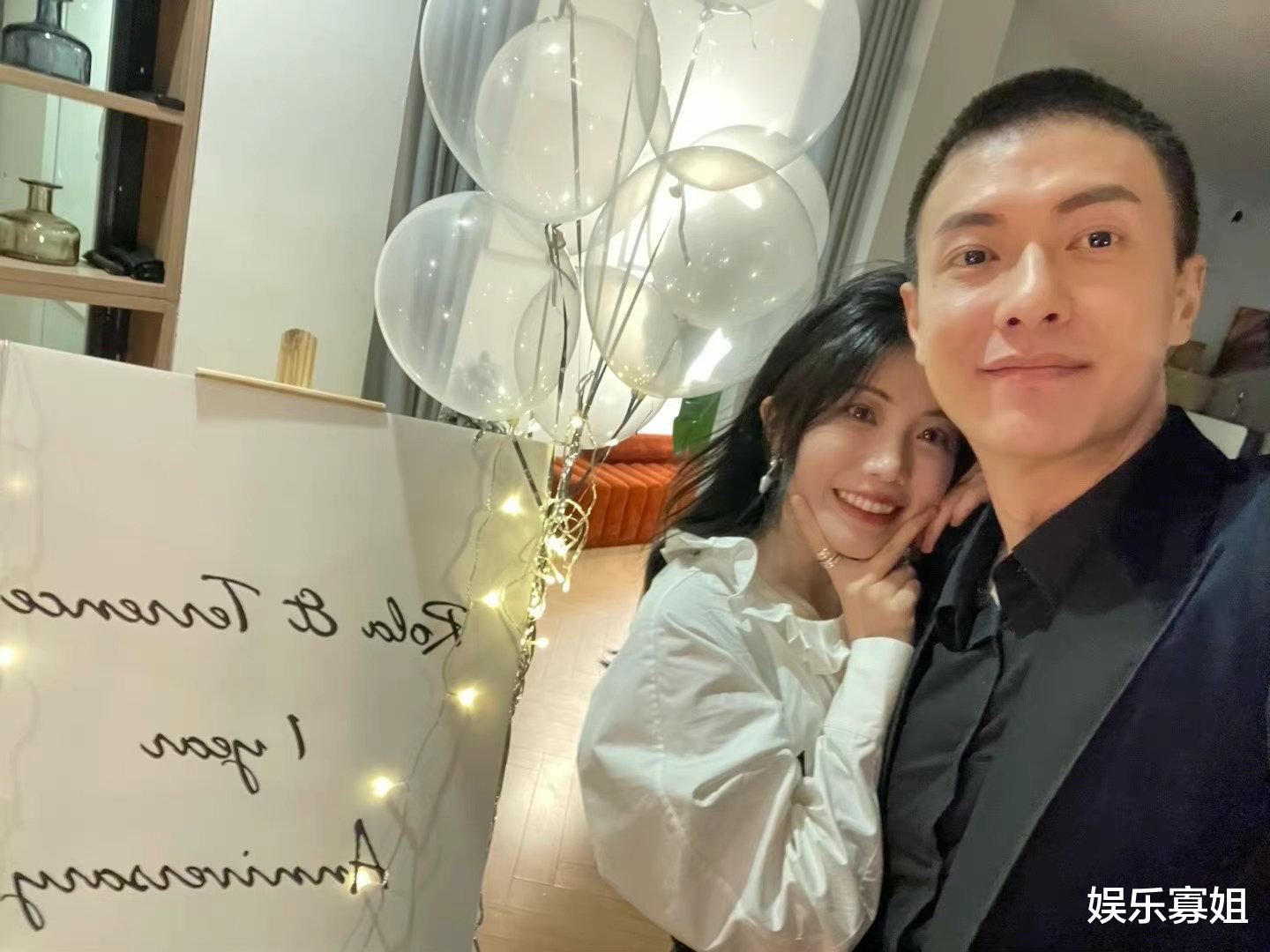 王能能|巴啦啦能量CP一周年再回半熟小屋，王能能送罗拉365朵玫瑰超浪漫