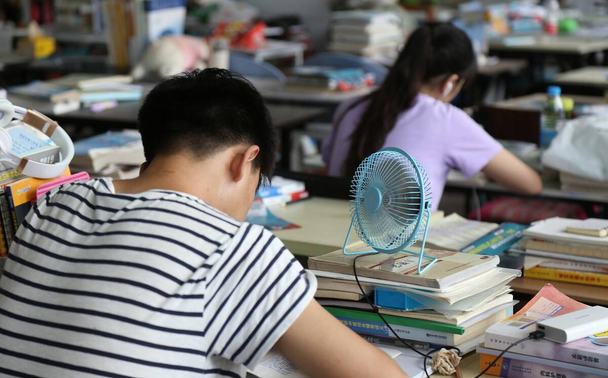 考研|考研已成为就业刚需？县级事业单位招聘190人，90%岗位要求研究生