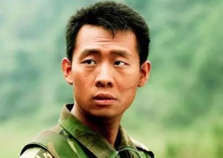 张译|张译：娶二婚主持人丁克至今，和妻子托起植物人前女友最后的时光