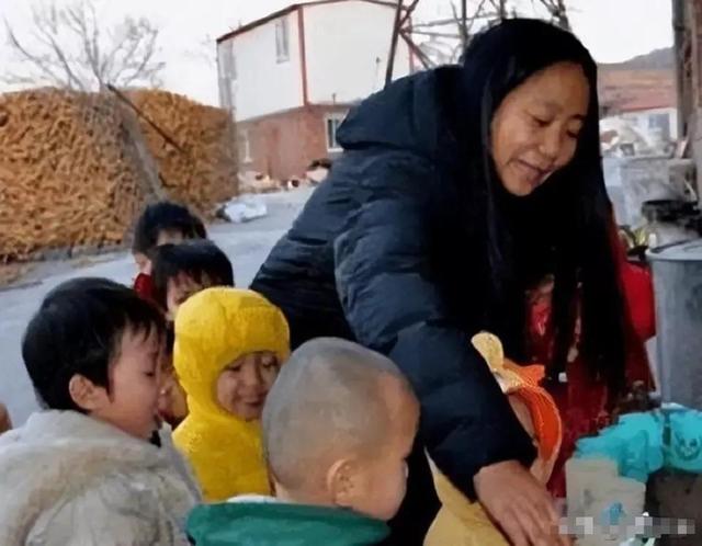 双面人李利娟:21年收养118名孤儿,却利用孤儿敲诈上千万资产