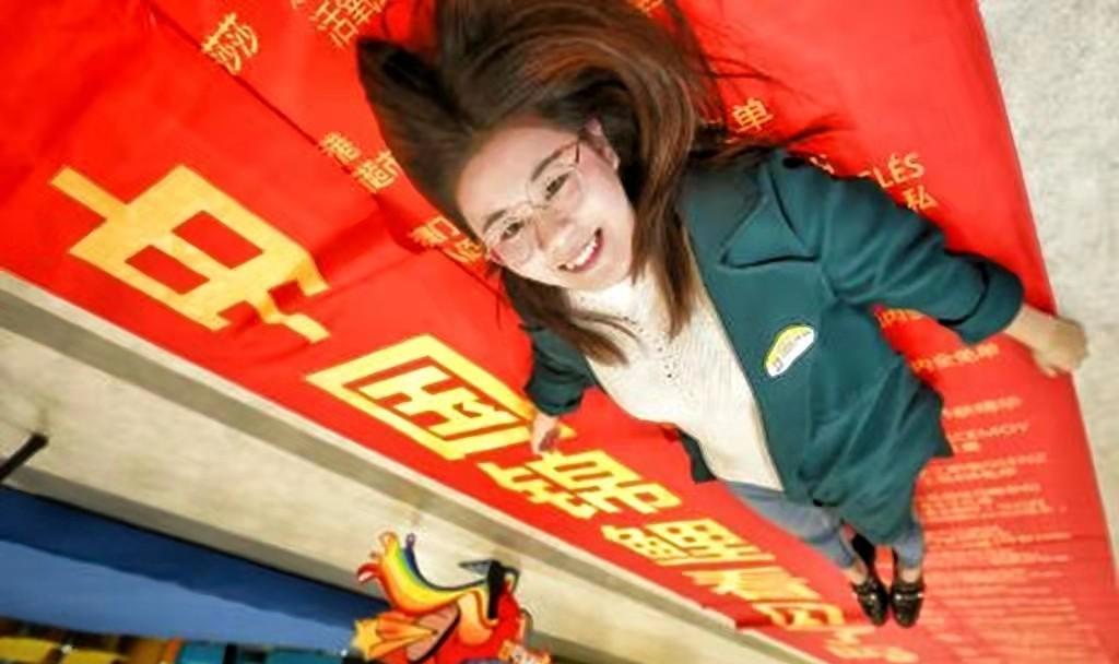 信小呆|信小呆：4年前中支付宝一亿大奖，辞职环游世界，如今没钱没工作