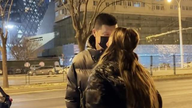 |“机车女神”痞幼官宣恋情！对方身材高大长相老气，被嘲像其爸爸