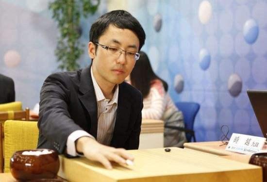 刘易斯·汉密尔顿|连胜芈昱廷陈耀烨两位世冠，时越闯进8强！