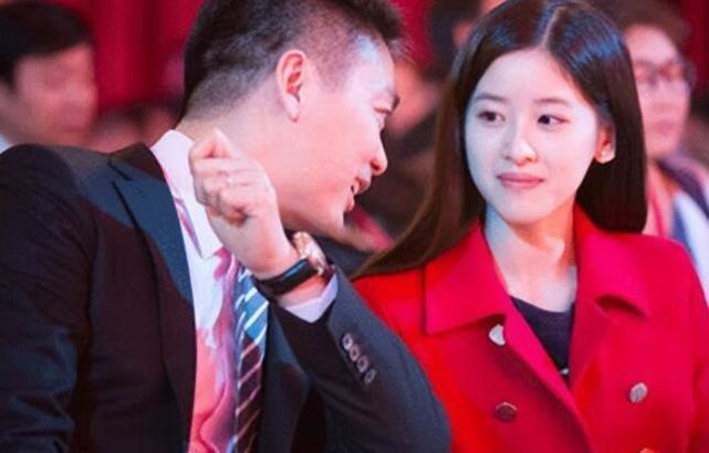 刘静尧|刘静尧本人首度出席刘强东案的庭审!女方最主要的诉求就是要钱