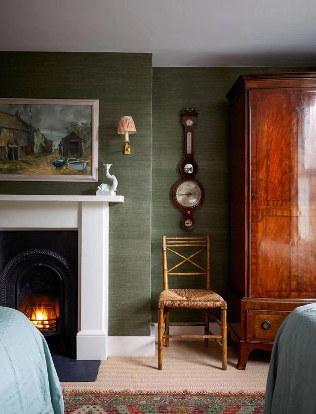 一个伦敦老宅改造,色彩和复古家具的融合,温暖且有力量,羡慕