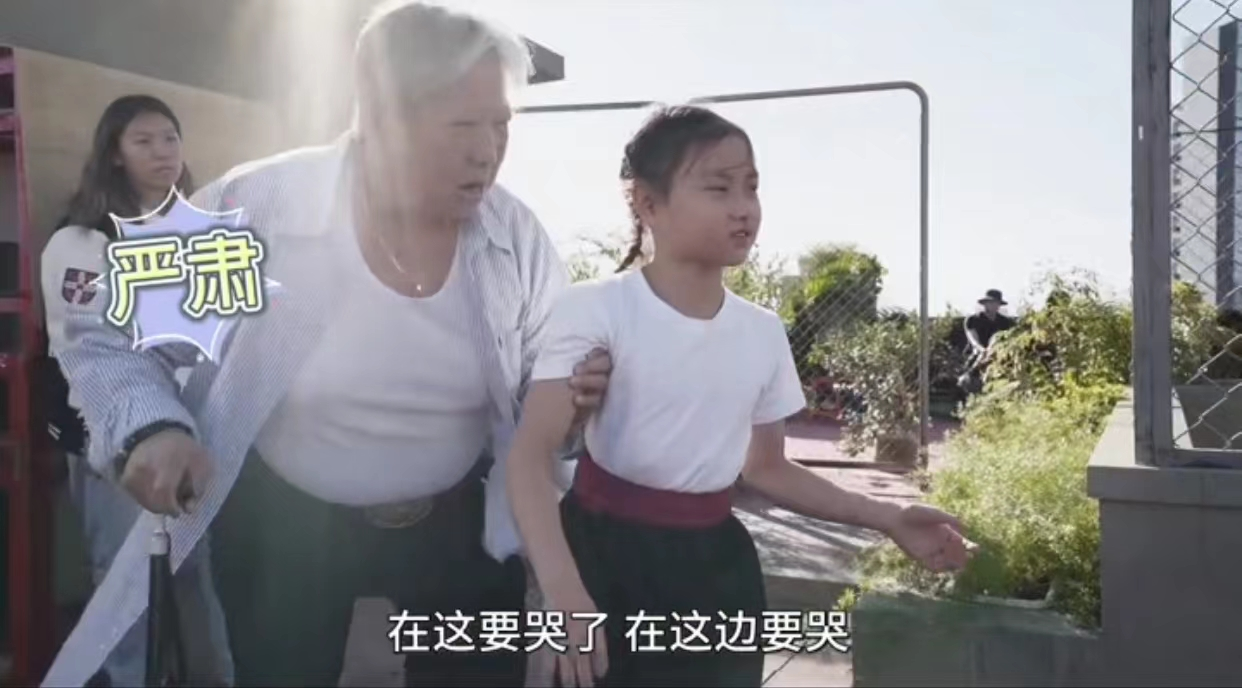 洪金宝|70岁洪金宝暴瘦露面认不出!胡子花白眼皮沉重,身体状况引担忧