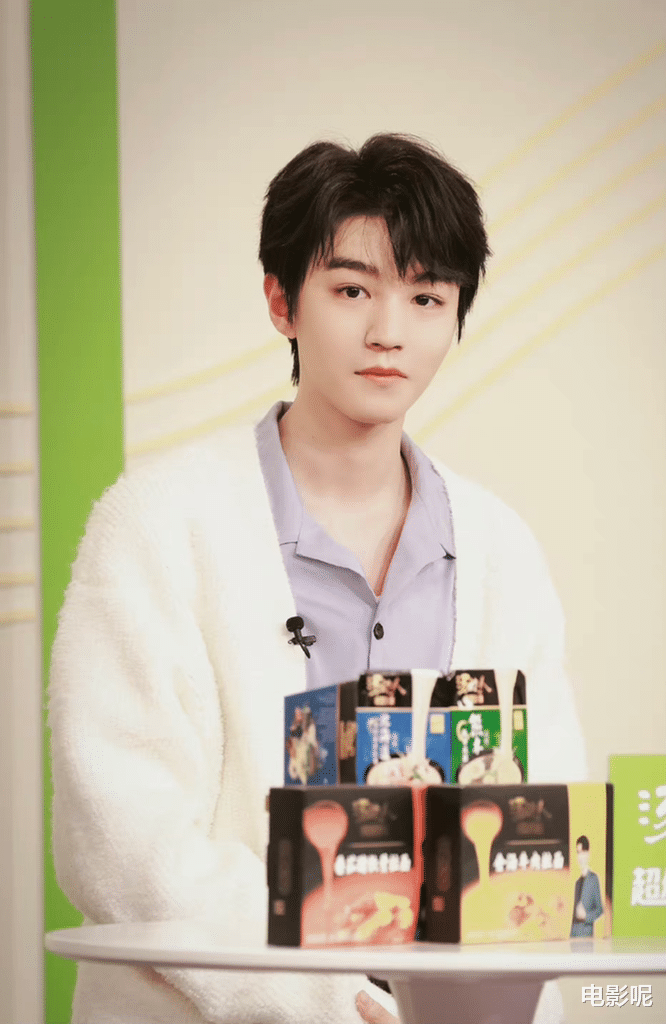 孙艺珍|王俊凯直播全程爆笑，分享春节趣事，面对新年计划毫不松口太有趣