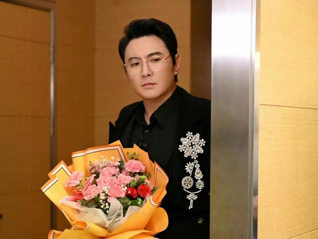 春晚|沈腾马丽合体，郎朗吉娜毛不易时代少年团加盟北京春晚，欢歌笑语