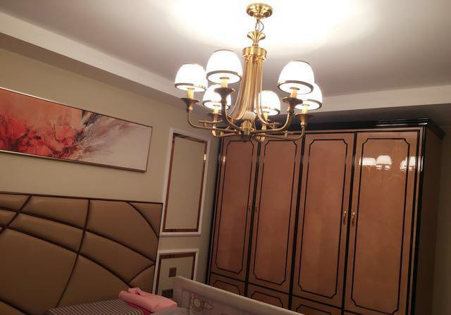 晒晒新房,客厅“100寸”的电视把邻居吓坏了,估计你也没见过!