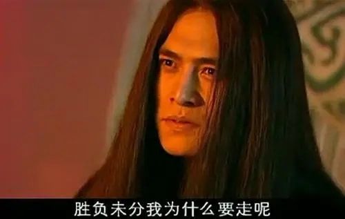 李沁|李沁新剧将上映，红衣路透照惊艳众人，搭档任嘉伦又是一部爆款