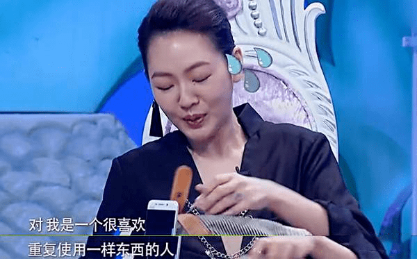 变形金刚|小s第3胎生了个翻版的自己，经常被怼到冲进房间边喝酒边哭！