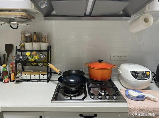 她家花了25万装修130平新房，全屋简洁舒适，门洞改拱形很个性！