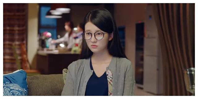 刘涛|才6年,《欢乐颂》5美就拉开了差距,有人口碑崩塌,有人无戏可拍