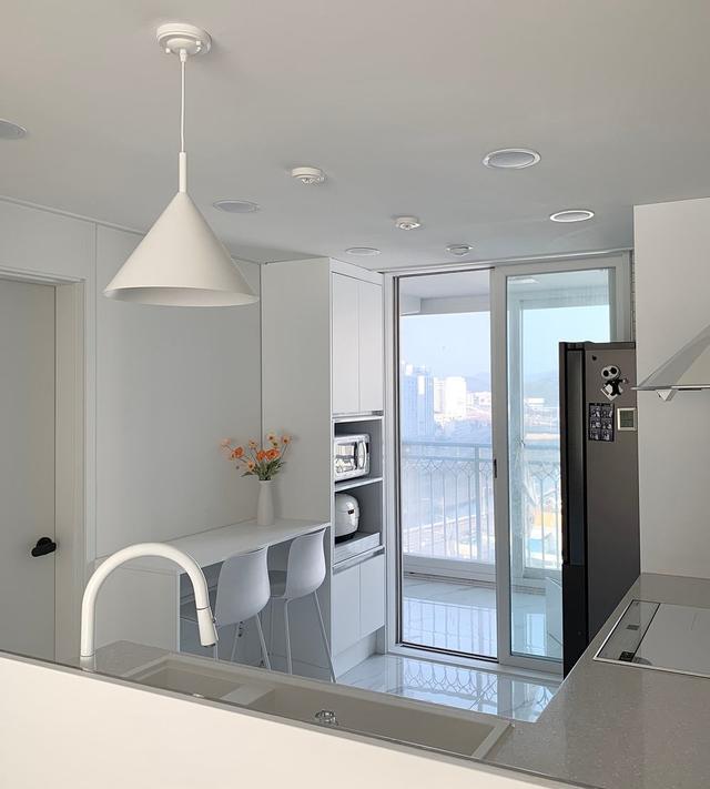 第一套房装修不盲目跟风,坚持断舍离,全屋清爽干净好治愈!