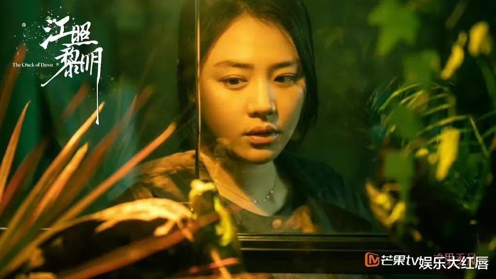 张若昀|又变胖了，《江照黎明》频繁上热搜，竟是因为她的身材