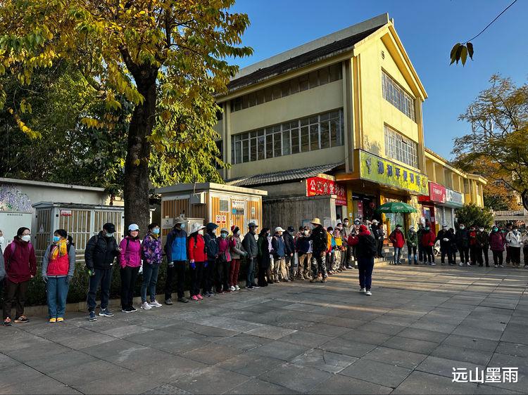 草海|环走昆明滇池草海、享受水天一色，我们开启了新年徒步之旅