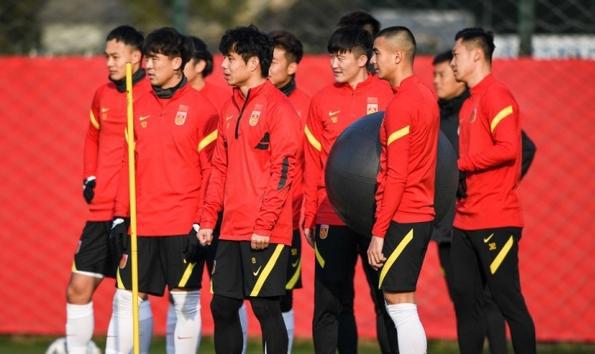 足协|继续挖，海港将取代广州国安成新国脚大户，泰山球迷笑劝他人善
