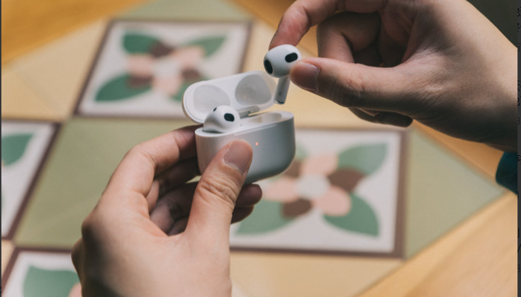 苹果|苹果又要搞事情了!这次竟然要取消SIM卡槽,全球消费者都无奈了