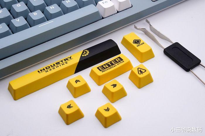 达尔优|达尔优A98机械键盘:三模连接、自研天空轴