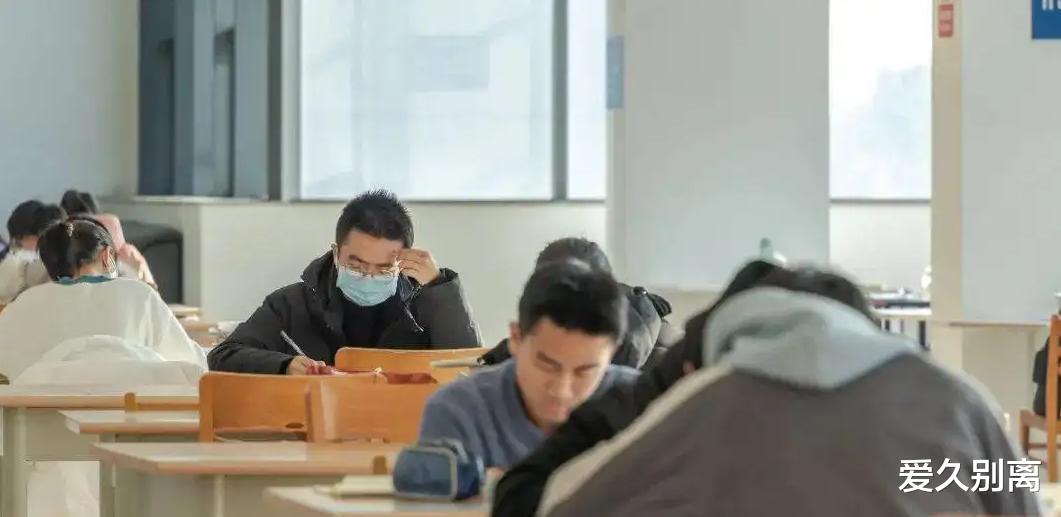 家长发帖吐槽,16年给孩子花2W不少了!网友回怼:真是太抠门了