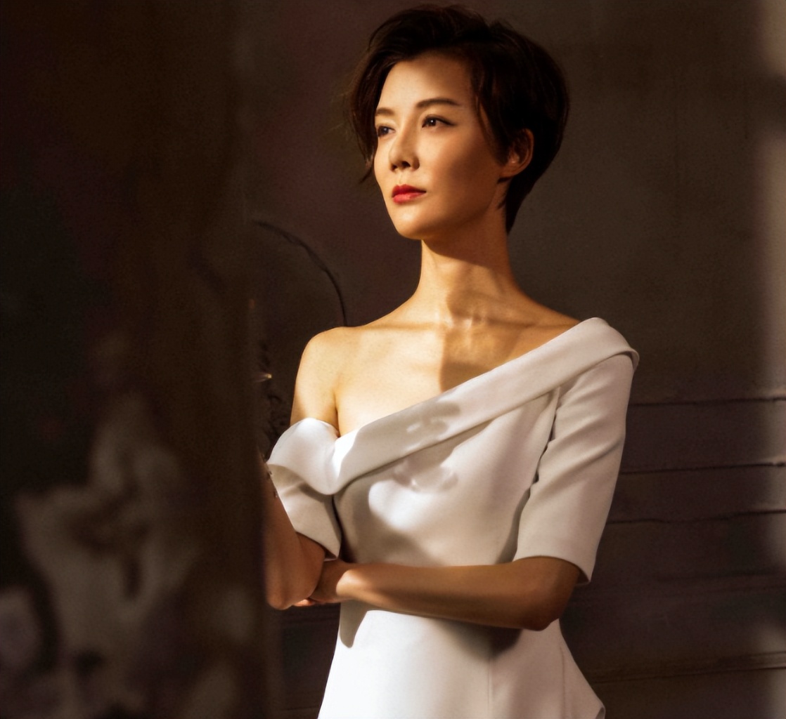 豪门|明明有颜值，有实力，却不想努力嫁豪门的7位女星，最终惨遭退货