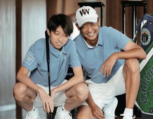 明星|曾经帅到窒息，现今苍老似鬼的8位明星：有人发腮，有人秃头