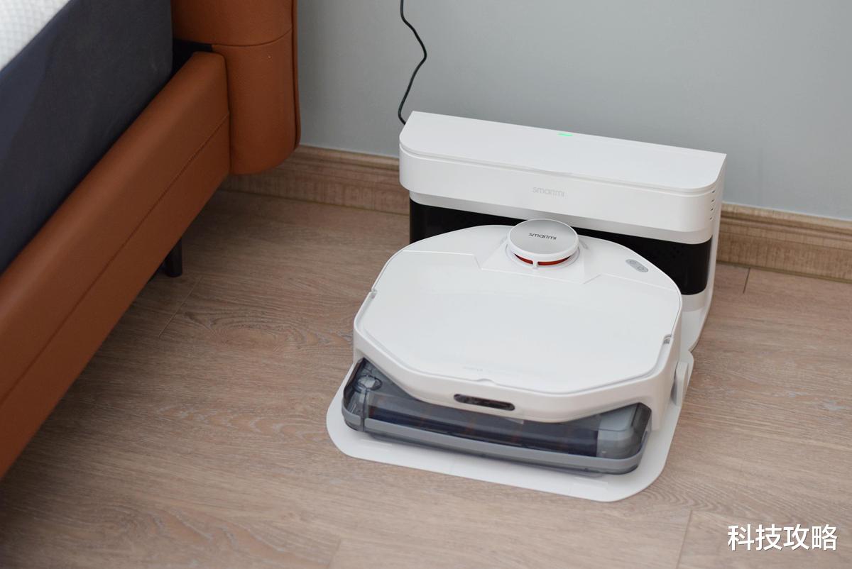 |智米洗地机器人开拓者A1评测:吸力惊人,吸力强,功能强大