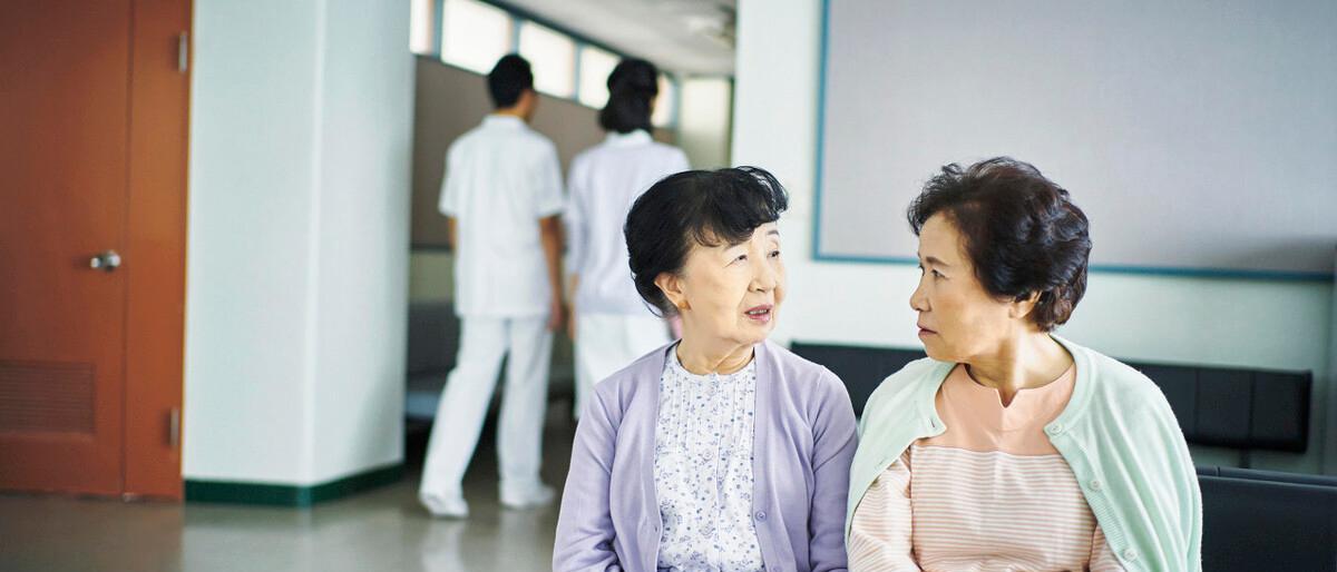 63岁阿姨:老伴走后留下20万存款,却因一个错误,如今无人给养老