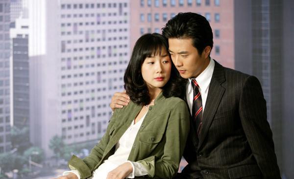 权相佑|权相佑这这副小眼睛、厚嘴唇的长相，居然帅了我19年