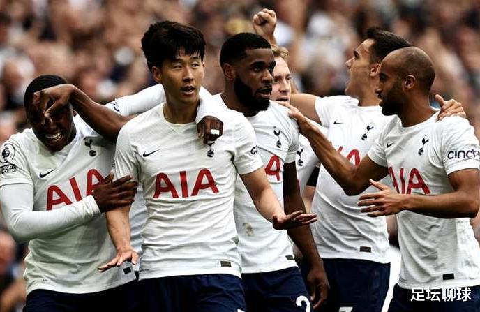 英超|3-1，世界波！孙兴慜闪耀英超，单场独造3球+创3大纪录，热刺重返第四